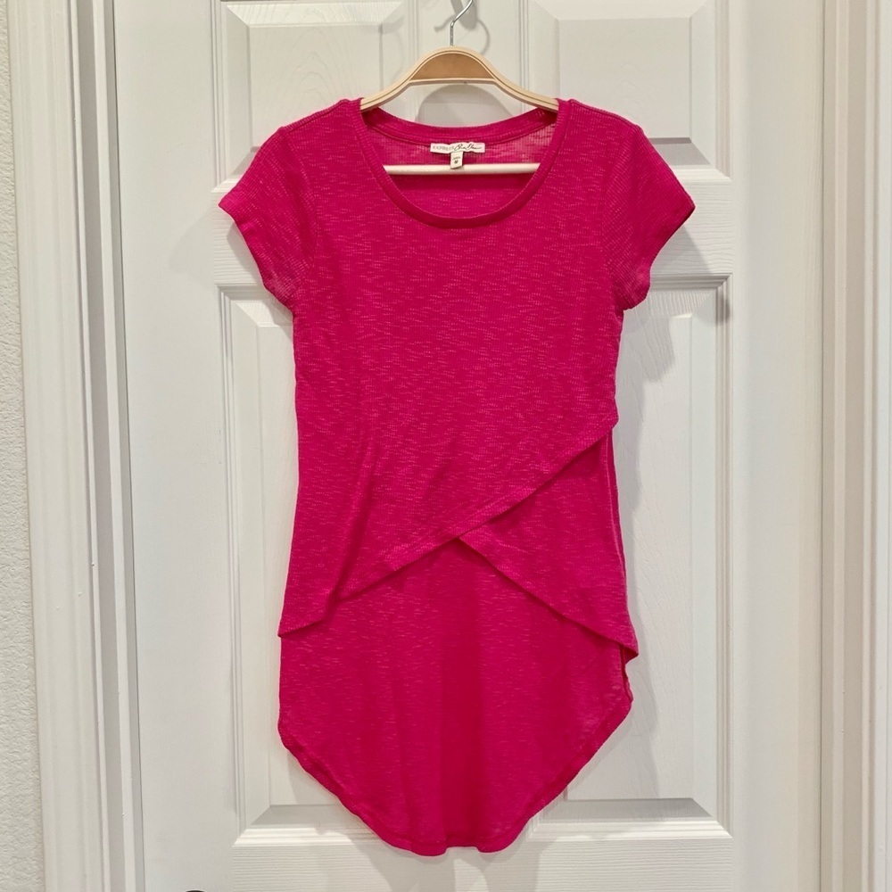EXPRESS Fuchsia Pink Ribbed High-Low Tulip Hem Short-Sleeve Tee Top